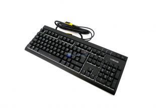 Corsair-Gaming-STRAFE-RGB-10