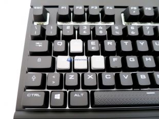 Corsair-Gaming-STRAFE-RGB-36