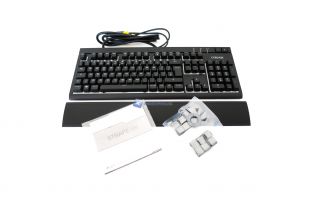 Corsair-Gaming-STRAFE-RGB-7