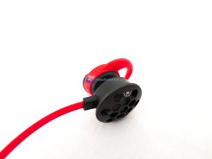 Tt-eSPORTS-ISURUS-PRO-17